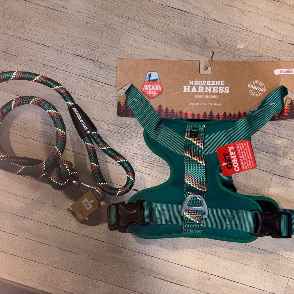 Dog harness Size X large Reflective With Matching Leash Arcadia trail